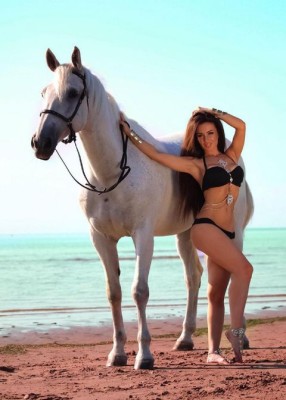 Проститутка Моника